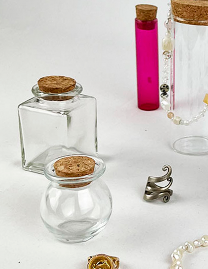 Bote cristal con tapón de corcho 4,8x4,8x8 cm 85 ml