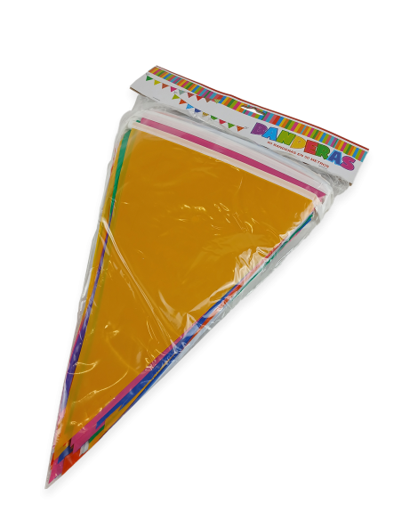 Guirnalda banderines triangulares plástico 20x30 cm 50mt