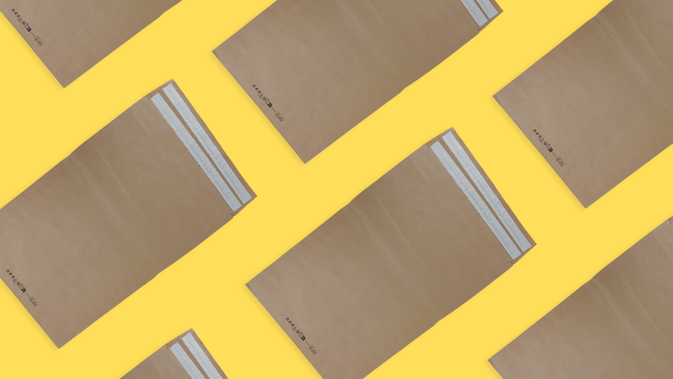 ¡Novedad en La bolsera! Sobres de papel kraft con fuelle y doble tira adhesiva